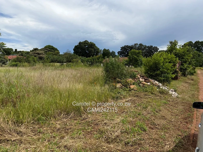 2000sqm stand with deeds located in Greyston in a nice road on flat ground 