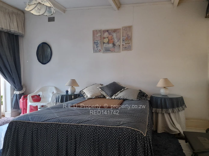  Family home with the possibility to commercial rights