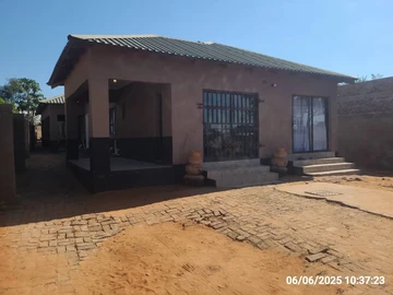 16 Bedroom Flat & Apartment