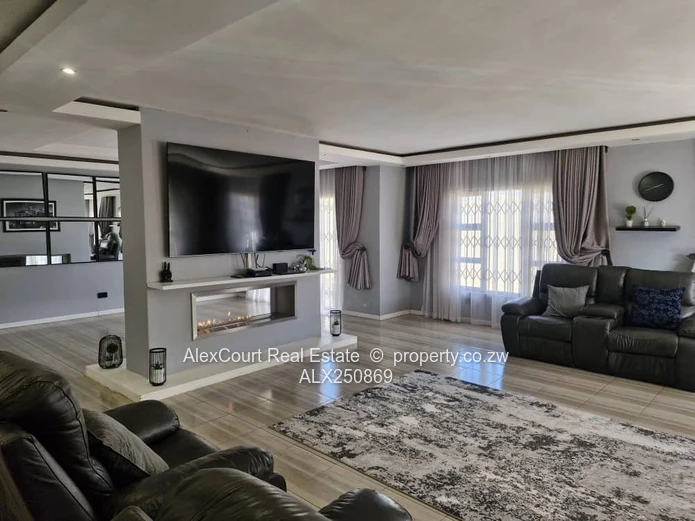 Modern And Spacious Home In Sandton!!!