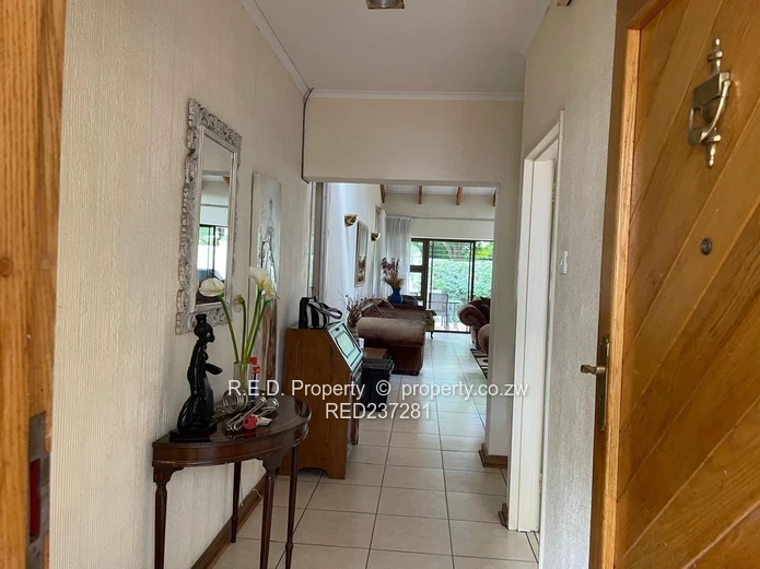 To Let: 3-Bedroom Townhouse