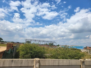 Commercial & Industrial Land