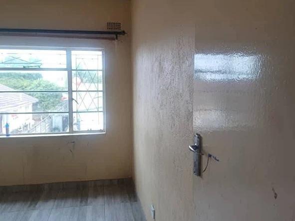 3 Bedroom Flat & Apartment