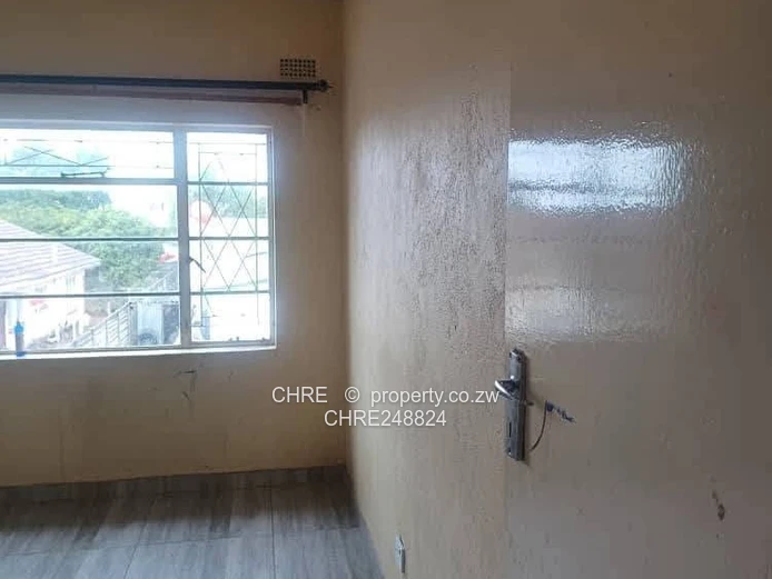 Ruwa Flat To Let