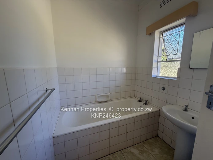 neat family home in great location 