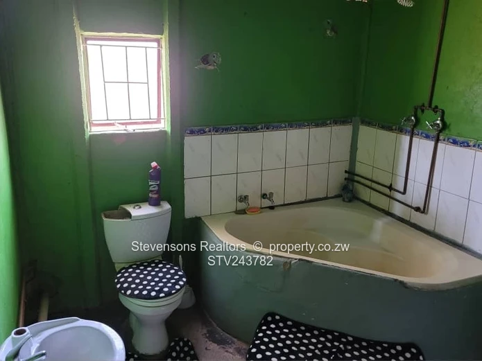 Crowhill 1600 Sq/M Land With Improvements. 