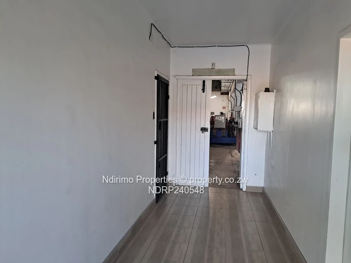 Factory/Warehouse to let