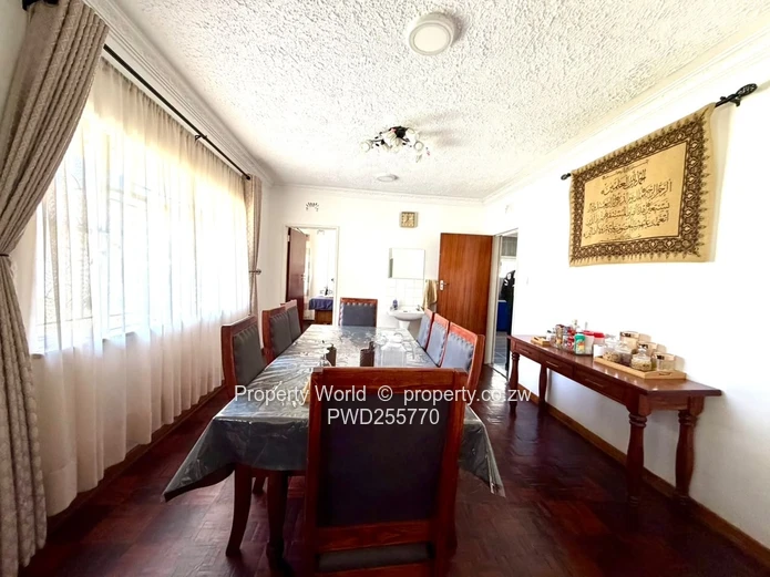 4 Bedroom House for Sale in Ridgeview
