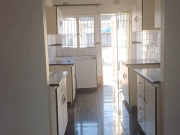 2 Bedroom Garden Flat