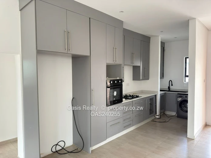 Secure & Contemporary Cluster Living in Arlington Estate