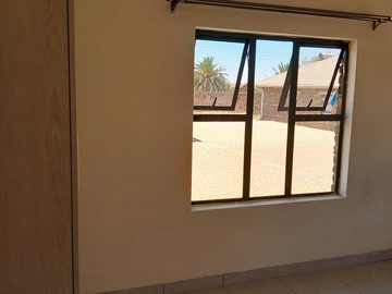 3 Bedroom Garden Flat