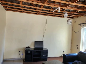 6 Bedroom House