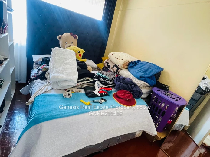 2 Bedroom Flat For Sale in Mabelreign