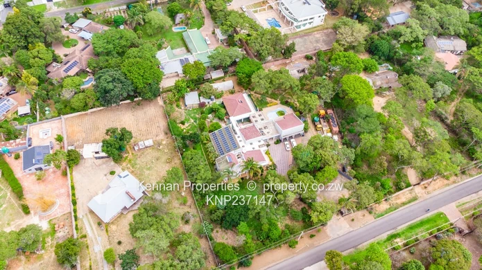 Executive 5 bedroom home with 3 bed cottage in prime area! (Sole Mandate)