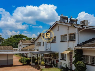 2 Bedroom Flat & Apartment