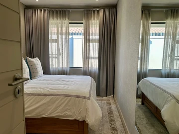 10 Unit Townhouse Complex