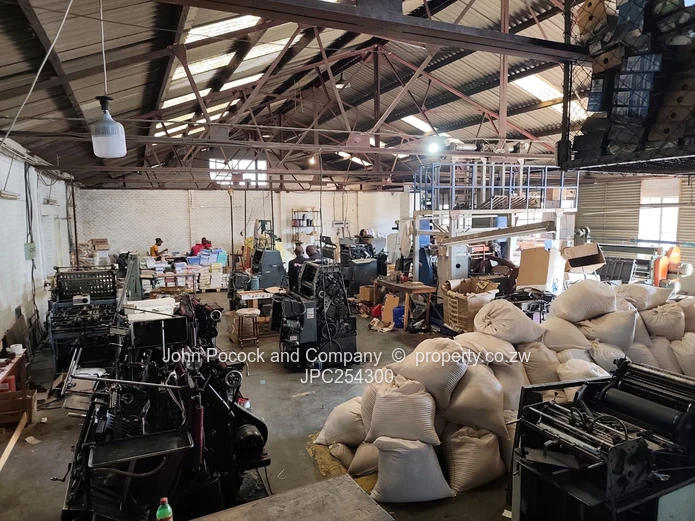 Workshop and office space in Prime Belmont Area