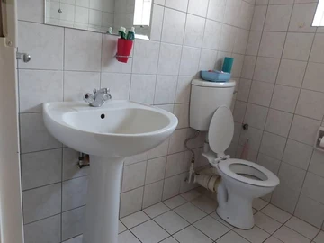 2 Bedroom Garden Flat