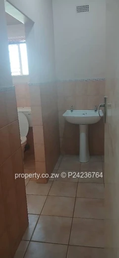 Hatfield House To Let $650