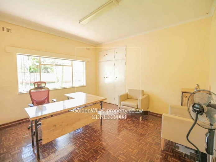 Gunhill offices with onsite shop and huge storeroom 