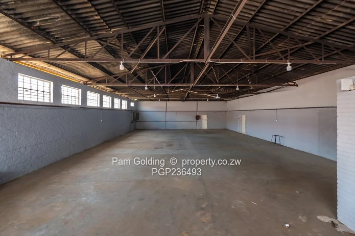 Msasa Warehouse /Factory , Location, Location !!!!! (Sole Mandate)