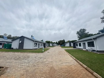 3 Bedroom Flat & Apartment