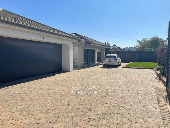 Modern Family Living, Highlands House For Sale 