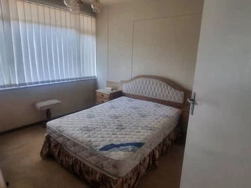 3 Bedroom Flat & Apartment