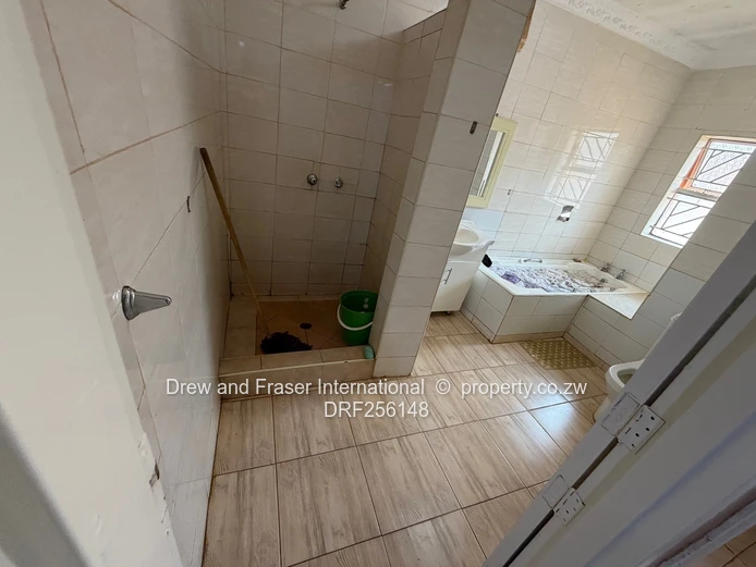 WestgateArea D 4-Bed Home: Gated, Borehole $220k