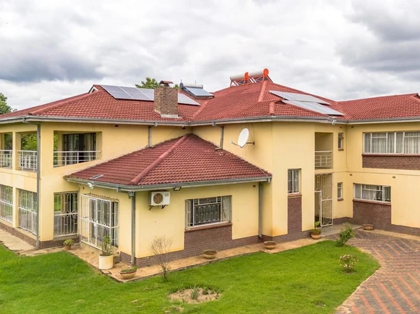 7 Bedroom House