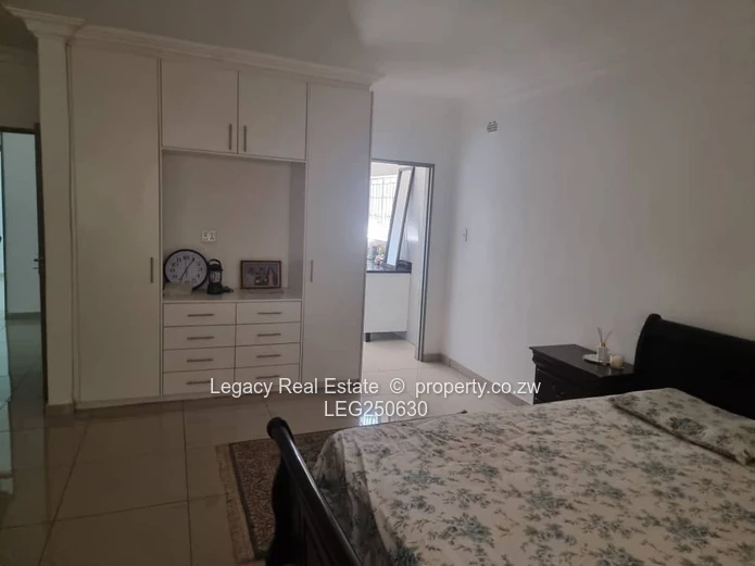 Spacious 5-Bed Westgate Home with Modern Kitchen & Borehole (Sole Mandate)