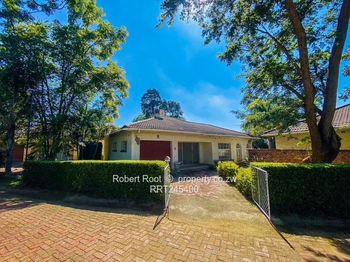 3 Bedroomed Townhouse in a Complex of 12 in Bluffhill. 