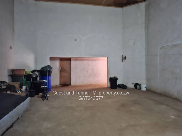 5-Bedroom House For Sale In Borrowdale West