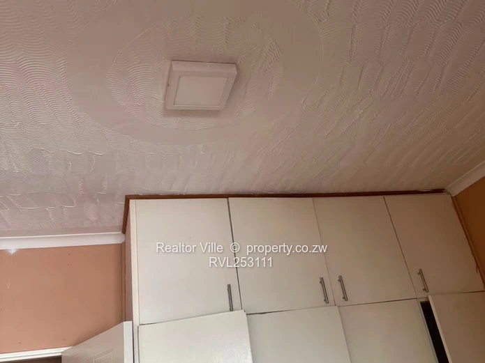 Mandara 5-Bed Townhouse with Borehole & Garden