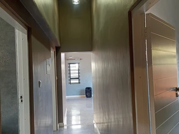 3 Bedroom Flat & Apartment