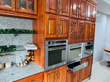 7 Bedroom Townhouse Complex