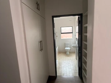 3 Unit Townhouse Complex