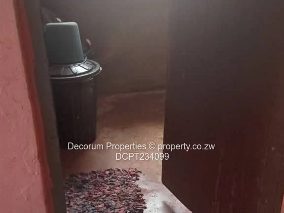 5-Bed Home on 430m² in Budiriro 5— Access Control