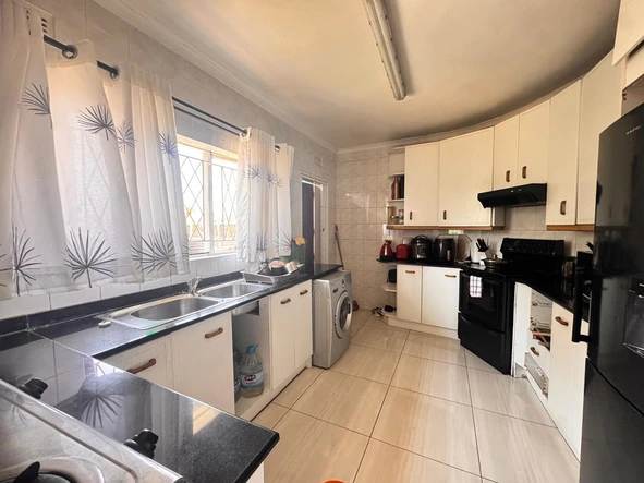 4 Bedroom Garden Flat