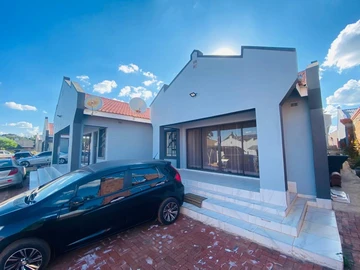 2 Bedroom Garden Flat