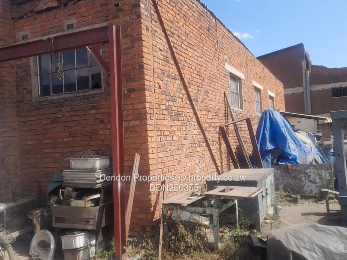 Willowvale, Highglen industrial stand prime area
