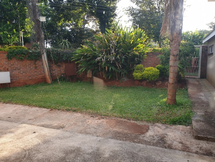 Helensvale furnished cottage to rent  (Sole Mandate)