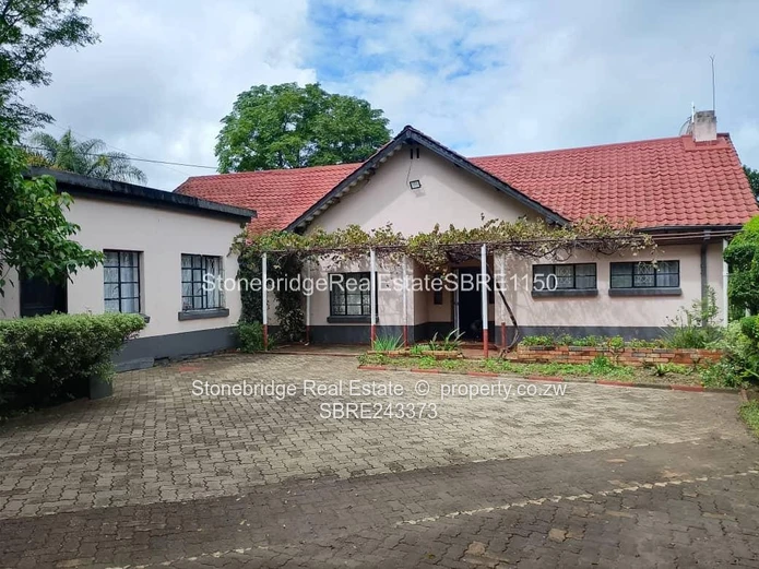 4 Bedroomed house in Riverside for sale
