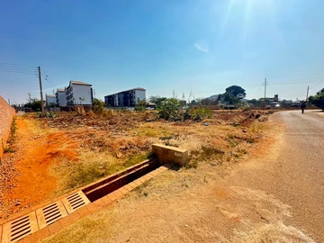 Commercial & Industrial Land