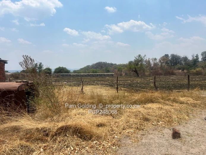 10-Acre Country Estate in Arcturus. (Sole Mandate)