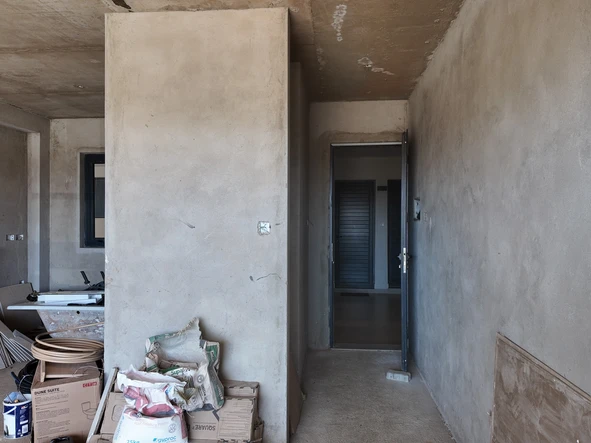 Flat & Apartment