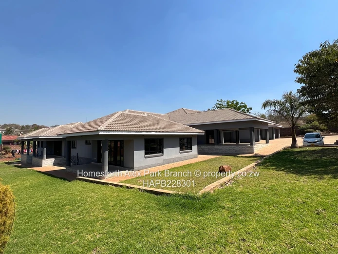 Luxurious Home For Sale In Brookview Estate