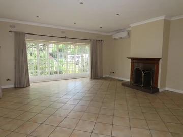 6 Bedroom House