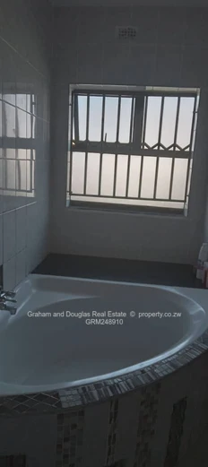 Mabvazuva Estate Phase 1.1 Ruwa House To Let