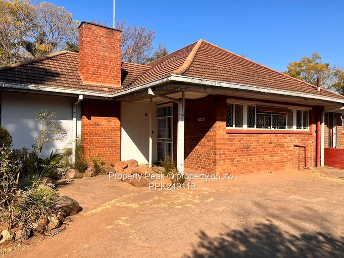 Belgravia 7-Bed Family Home on 4053m² in one of the regions most attractive investment zones